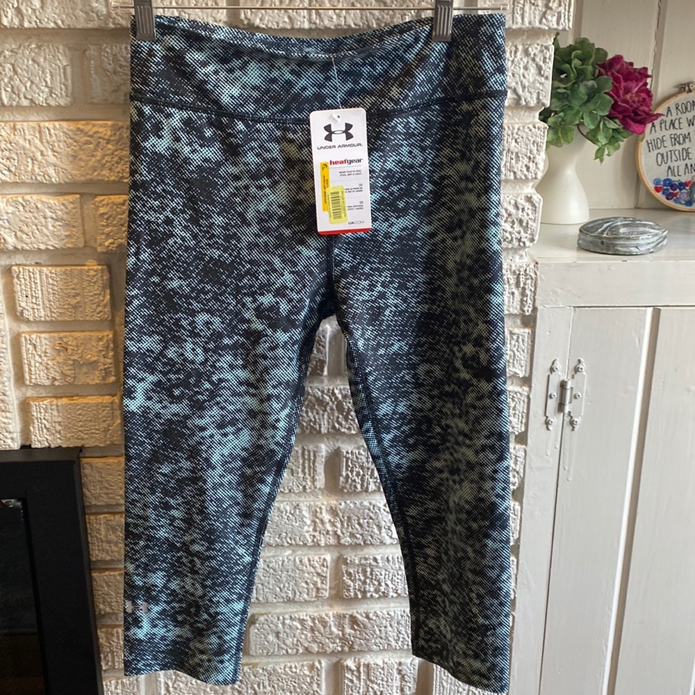 UA heatgear compression capris